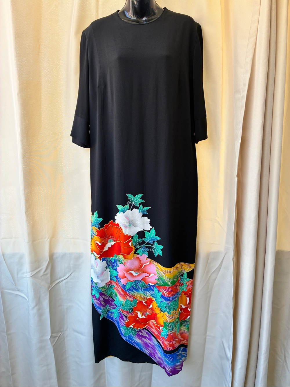 Vintage Montsuki Honolulu Hawaii Large Kimono Inspired Silk Maxi Dress
